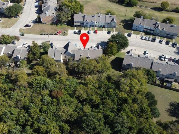 2195 W Aspen Drive , Dallas Texas 75227