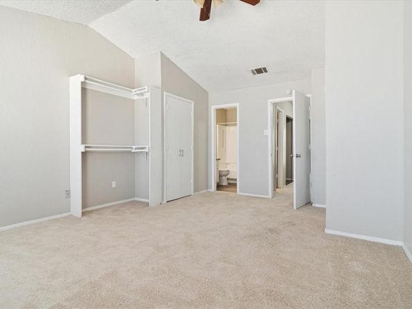 2195 W Aspen Drive , Dallas Texas 75227