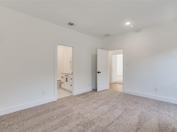 5401  Helmick Avenue , Fort Worth Texas 76107