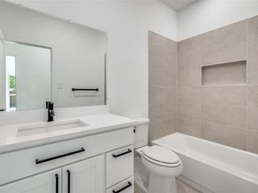 5401  Helmick Avenue , Fort Worth Texas 76107