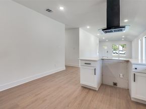 5401  Helmick Avenue , Fort Worth Texas 76107