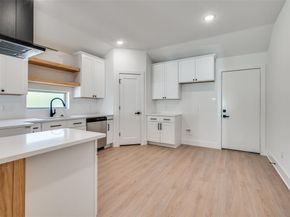 5401  Helmick Avenue , Fort Worth Texas 76107