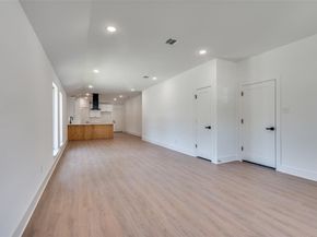 5401  Helmick Avenue , Fort Worth Texas 76107