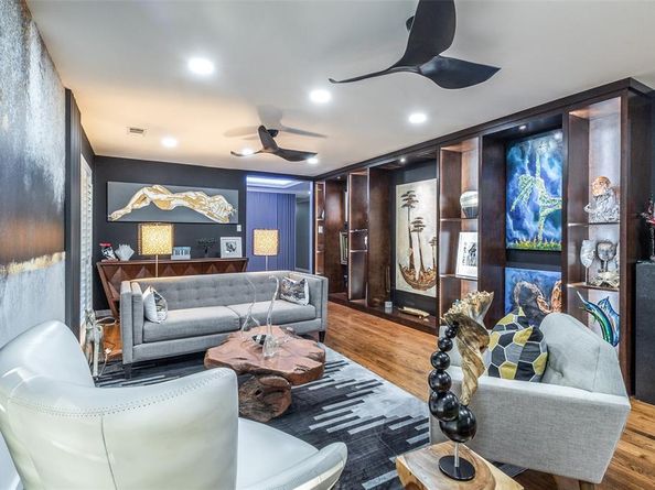 6566  Ridgeview Circle , Dallas Texas 75240