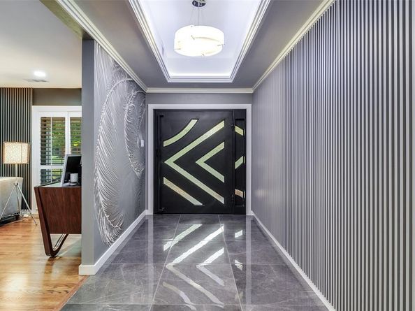 6566  Ridgeview Circle , Dallas Texas 75240