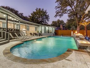 6566  Ridgeview Circle , Dallas Texas 75240