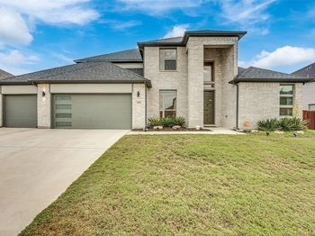 1424  Eagle Feather Way 