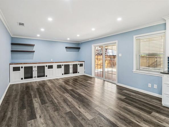 1310  Patricia Lane , Garland Texas 75042