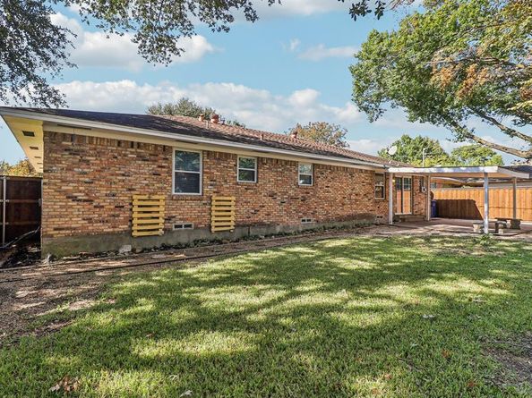 1310  Patricia Lane , Garland Texas 75042