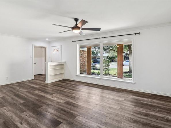 1310  Patricia Lane , Garland Texas 75042