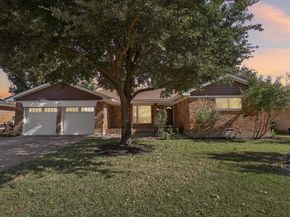 1310  Patricia Lane , Garland Texas 75042