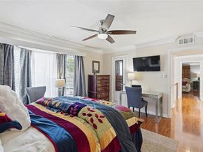 15922  Archwood Lane  1011, Dallas Texas 75248