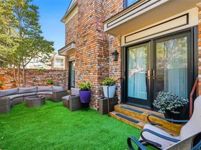 15922  Archwood Lane  1011, Dallas Texas 75248