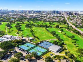 15922  Archwood Lane  1011, Dallas Texas 75248