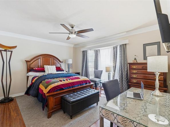 15922  Archwood Lane  1011, Dallas Texas 75248