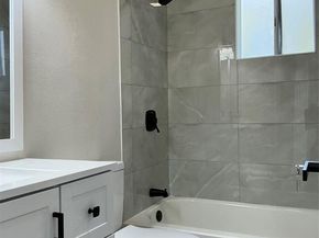 700  Hodgson Street , Fort Worth Texas 76115