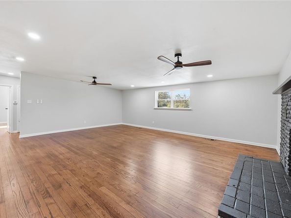 1216  Abelia Court , Fort Worth Texas 76108