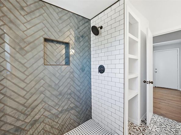 1216  Abelia Court , Fort Worth Texas 76108