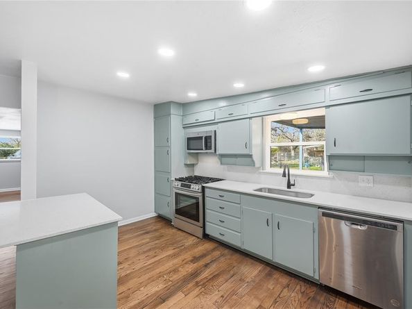 1216  Abelia Court , Fort Worth Texas 76108