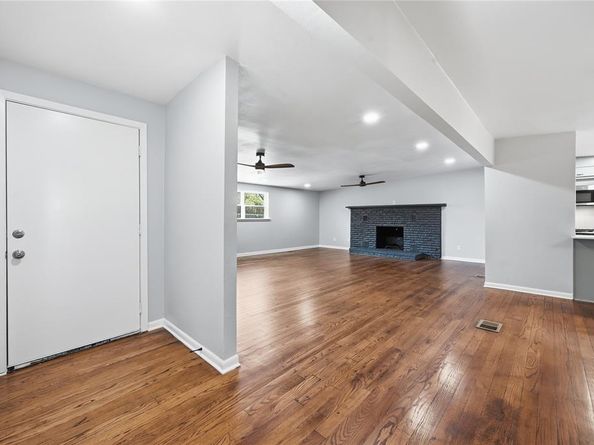 1216  Abelia Court , Fort Worth Texas 76108