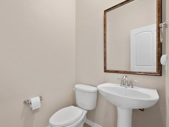 13900  Noel Road  6, Dallas Texas 75240