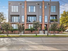 737 N Zang Boulevard  102, Dallas Texas 75208