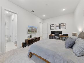 737 N Zang Boulevard  102, Dallas Texas 75208