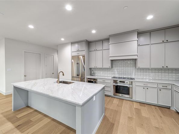 3601  Routh Street  1B, Dallas Texas 75219