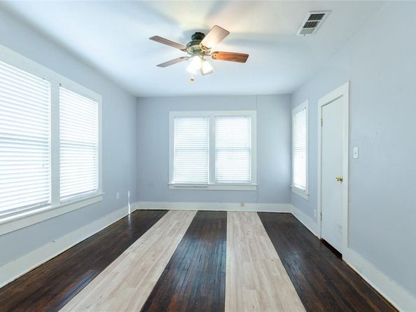 2317  Honeysuckle Avenue , Fort Worth Texas 76111