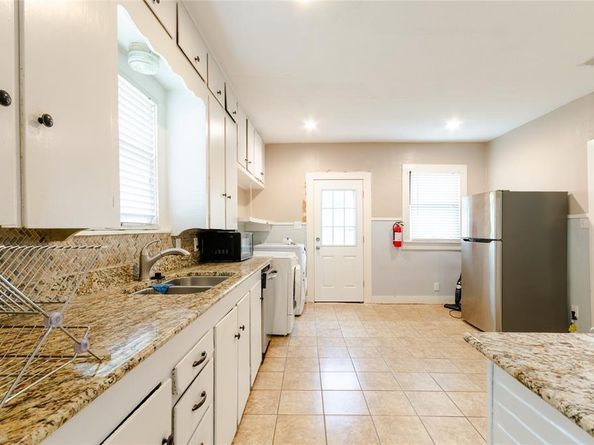 2317  Honeysuckle Avenue , Fort Worth Texas 76111