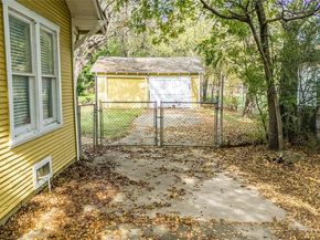 2317  Honeysuckle Avenue , Fort Worth Texas 76111