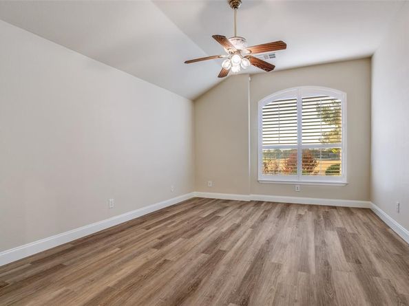 2129  Clubside Drive , Corinth Texas 76210