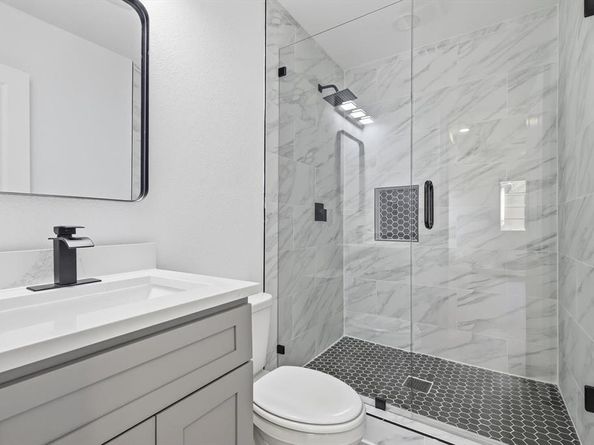 1711 E Waco Avenue , Dallas Texas 75216