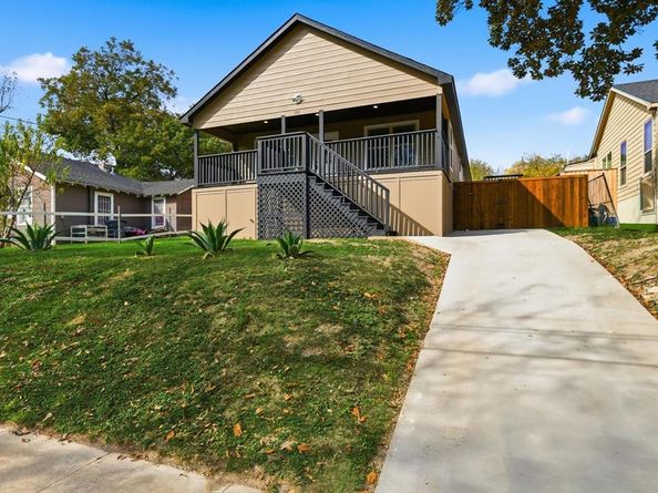 1711 E Waco Avenue , Dallas Texas 75216