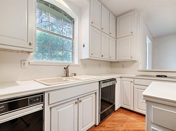 1625  Travis Circle S, Irving Texas 75038