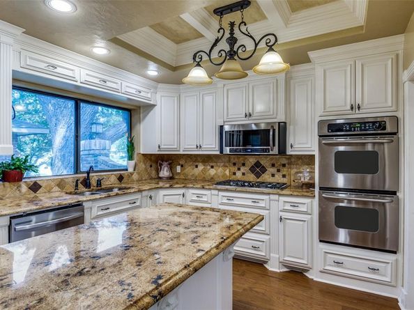 1950  Hidden Valley , Rockwall Texas 75087