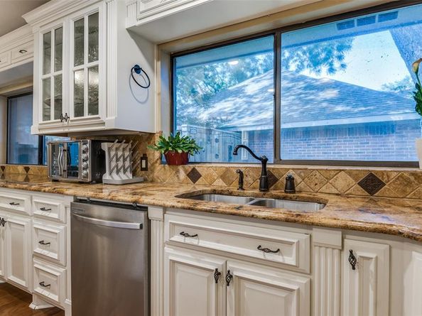 1950  Hidden Valley , Rockwall Texas 75087