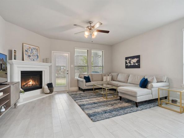 1702  Gallant Fox Drive , Rockwall Texas 75032