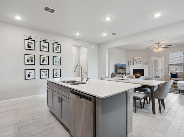 1702  Gallant Fox Drive , Rockwall Texas 75032