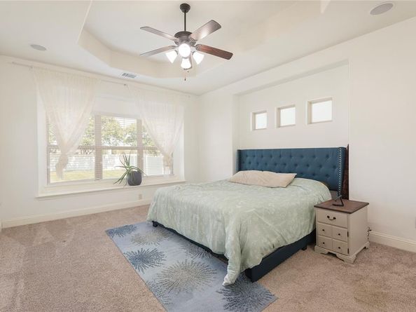 1131  Charleston Lane , Savannah Texas 76227