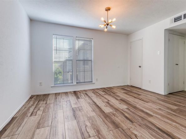 5881  Preston View Boulevard  215, Dallas Texas 75240