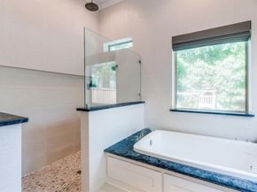 3932  Frontier Lane , Dallas Texas 75214