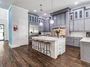 3932  Frontier Lane , Dallas Texas 75214