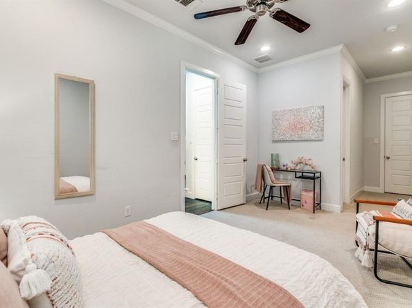 3932  Frontier Lane , Dallas Texas 75214