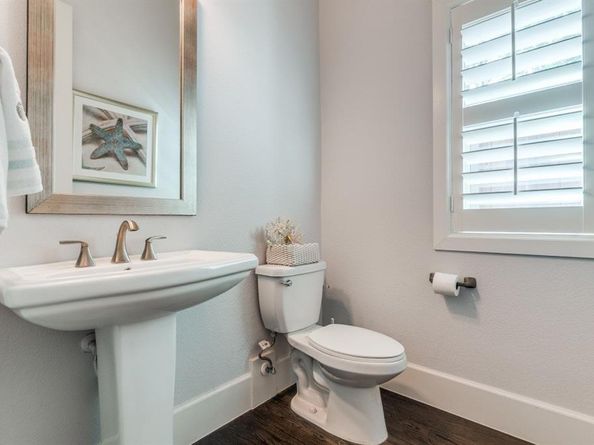 3932  Frontier Lane , Dallas Texas 75214