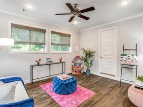 3932  Frontier Lane , Dallas Texas 75214