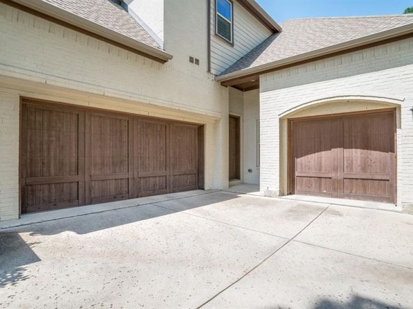 3932  Frontier Lane , Dallas Texas 75214