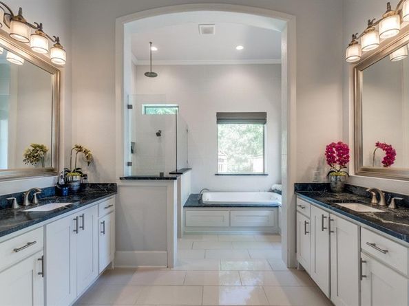 3932  Frontier Lane , Dallas Texas 75214