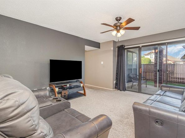 2926  Hunters Point Lane , Carrollton Texas 75007