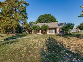 3227  Rolling Knoll Drive , Farmers Branch Texas 75234